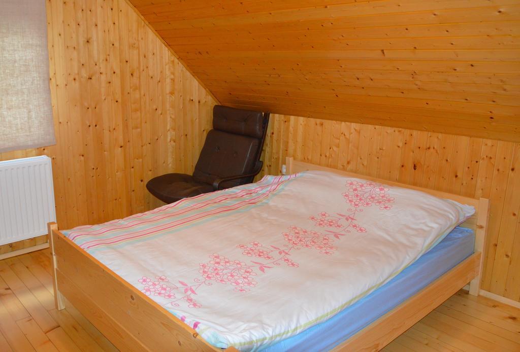 Brunarica Petric - Bela Krajina - Komarna Vas - Smucisce Gace - Semic Exterior photo